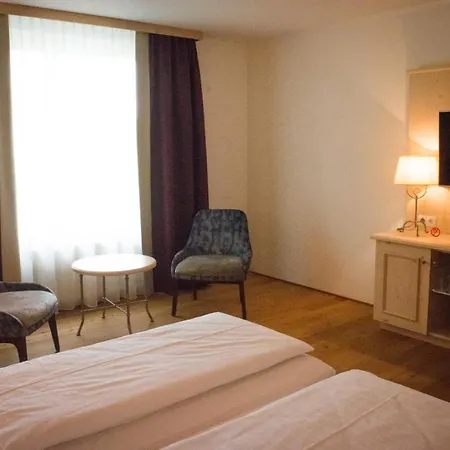 Hotel Krone 4*