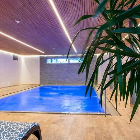 Hotel Krone 4*