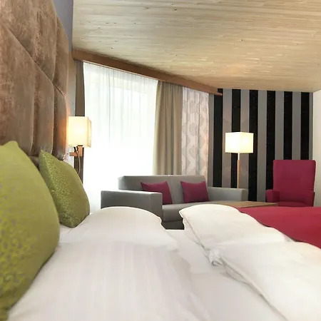 Hotel Krone 4*