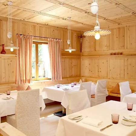 Krone 4*